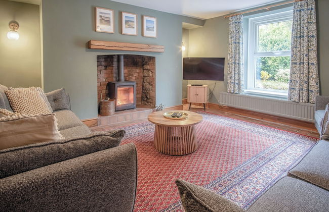 Hill House - 4 Bedroom - Llanrhidian - Photo 47