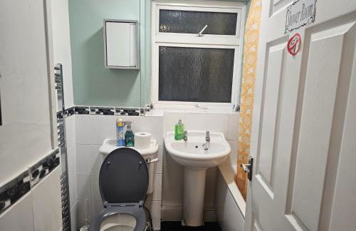 Rosag 4- Bedroom Guest House Rainham - Foto 9