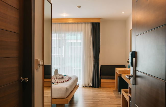 iCheck inn Central Patong - Foto 9