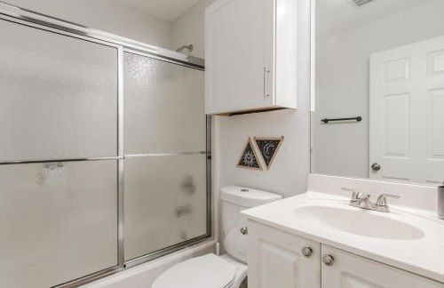 House w pool near McKee Gardens - Foto 18