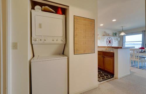 Beachfront Onekama Vacation Rental with Balcony! - Foto 17