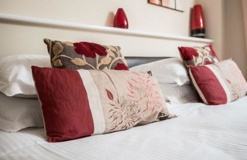 The Estate - Photo 16