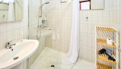 S&I Chillhouse Funchal - Foto 3, Shower