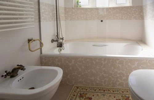 Casa adosada con piscina comunitaria Solo familias no grupos de jovenes - Foto 26