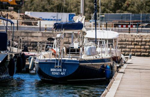 The Classic Sailboat Retreat - Photo 26