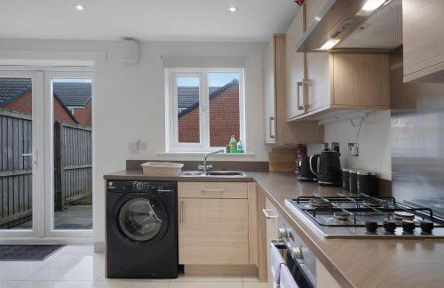 New! Spacious Retreat for 10 Perfect for Families! - Photo 15