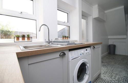 Wern farm cottage - Photo 6