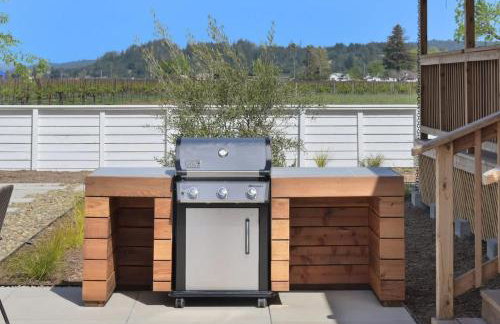 Completely Remodeled Farmhouse With Stunning Views Of Dry Creek Valley - Foto 8