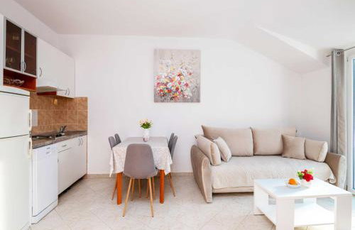 Apartments Azzurro- One Bedroom Apartment with Terrace and Hot Tub - Foto 12