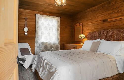 Awendaw Retreat 2 BR Cottage BBQ & Fire Pit - Foto 21