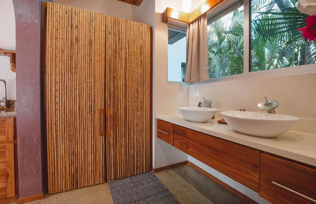 Iluminar Beachfront Suite - Photo 11