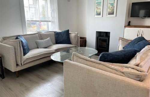 The Little Seahorse - Newly Renovated Cottage 5mins Walk The Beach with Hot Tub - Photo 28