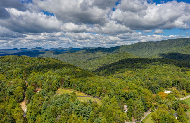 Moonshiner's Cabin Minutes From Two Wheels! - Foto 44