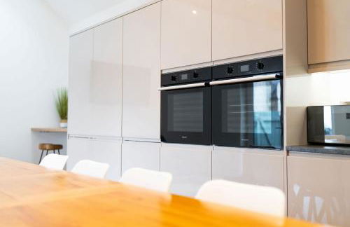 The Corner House - Photo 6