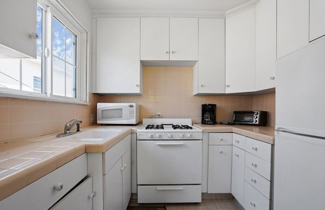 Stanford 13 LLC - Foto 18