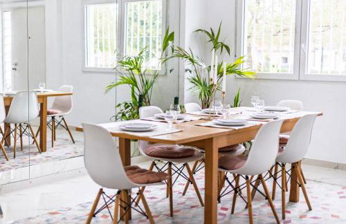 Casa Familiar 9 Pax, Smart TV, Centro, Playa, Café, AC - Foto 4