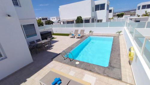 LUXURY RUBICON Jacuzzi y Piscina - Foto 1, sunbed