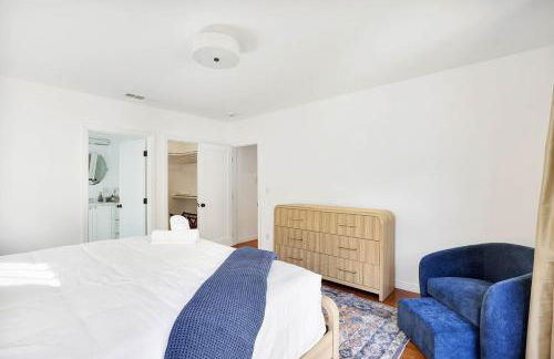 Charming 2BR 2BA Los Angeles Home with Character - Foto 20