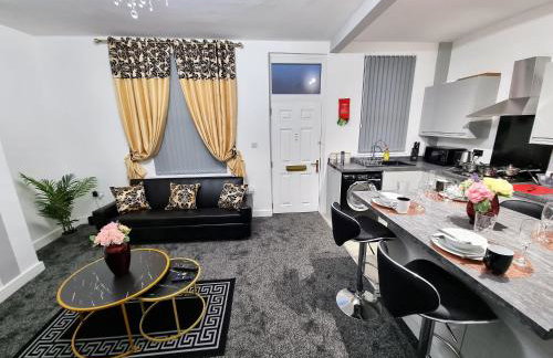 *11BR* Setup for your most amazing relaxed stay + Free Parking + Free Fast WiFi * - Foto 29