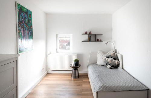 EICH-Penthouse, zentral am Stadtwald mit Ausblick über die Stadt, 24h self check-in, Netflix, DisneyPlus - Foto 29