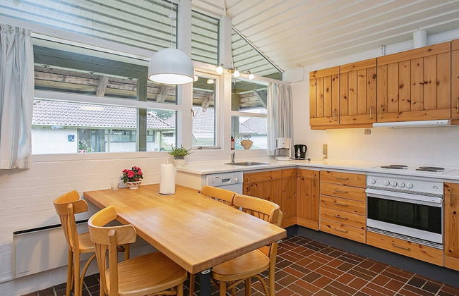5 Person Holiday Home on a Holiday Park in Karrebaeksminde - Photo 3