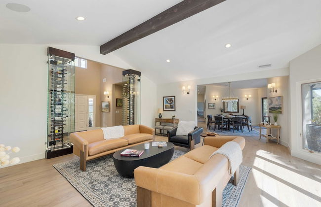 Rancho Robles by Avantstay Vineyard Villa w/ Views, Pool & Privacy - Foto 9