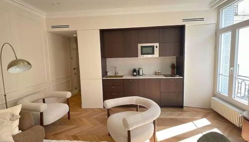 4P 1BR - Fully Renovated with AC - Champs-Elysées - Foto 4