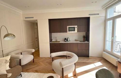 4P 1BR - Fully Renovated with AC - Champs-Elysées - Foto 4