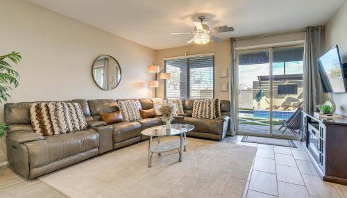 Outdoor Oasis with Pool and Spa Goodyear Getaway - Foto 4