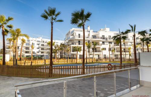 Apartamento familiar premium en Playa Granada - 3 dormitorios, piscina y golf - Foto 7