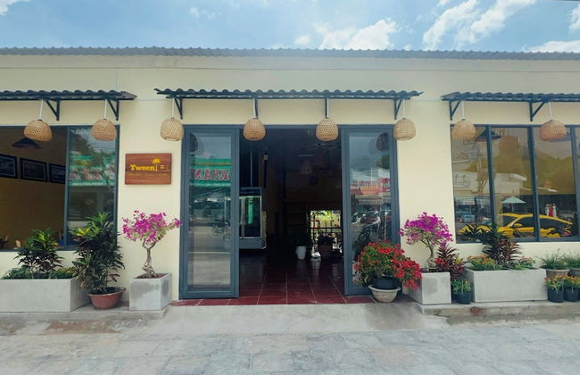 Tween House - Photo 50