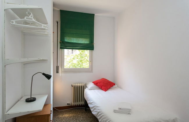 Awesome Apartment With Amazing Terrace - Photo 2