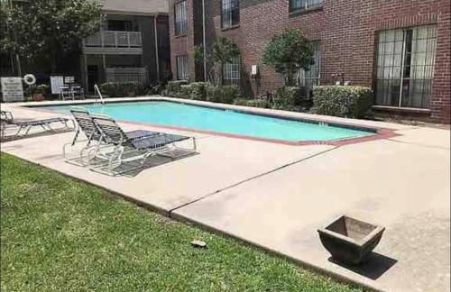Home Away From Home-Cozy 2 BDRM Condo/Med Cntr/NRG - Foto 27