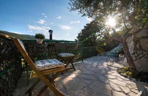 Stone House Marin - Photo 11