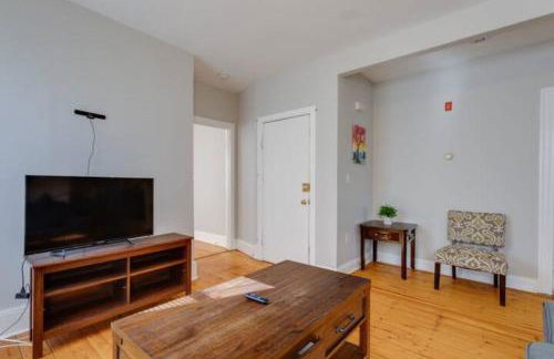NEW! Boston Entire House Near MBTA, 3 Mi to Fenway! - Foto 10
