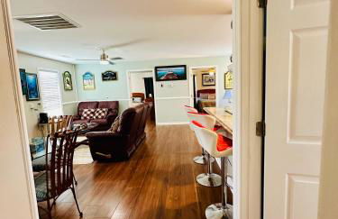 Family Cottage 1 mile to Carolina Beach - Foto 2