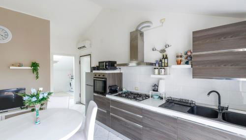 Elly's Home [Parcheggio Privato] - Photo 5, stove, dishwasher, pet friendly, minibar