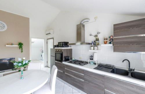 Elly's Home [Parcheggio Privato] - Photo 5