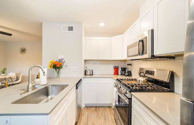 Stylish 1BR Near UT Highland Evonify - Foto 16