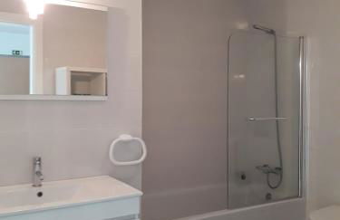 Silver Coast Holiday - Photo 17