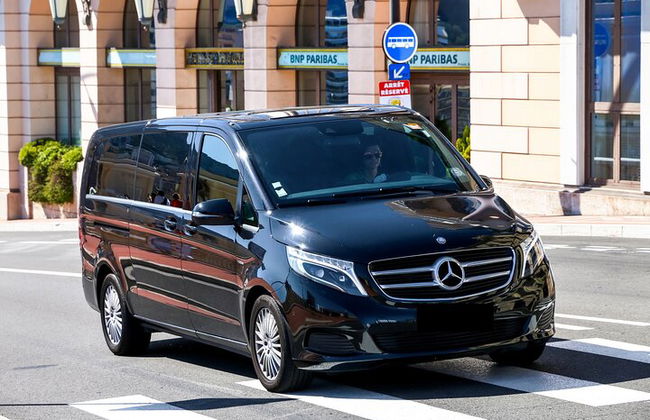 Excursión de un día completo a Annecy y Pérouges - Foto 4