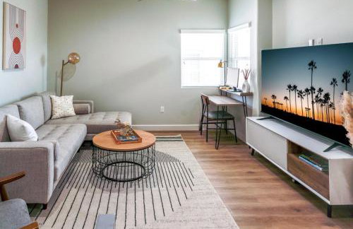 Disneyland Group Villa I Spacious Home for 22 w Game Room, Pool Table & EV Access - Foto 5