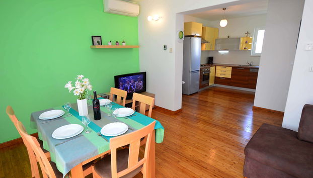 Cvita - Foto 2, Inside other