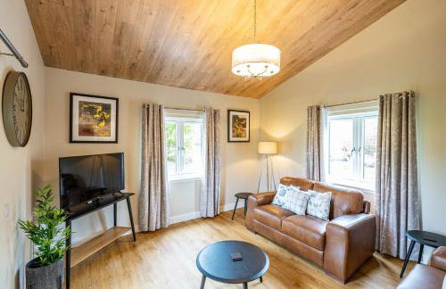 Breckland Lodge 4 with Hot Tub - Foto 14