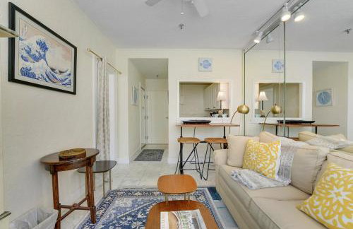 Summer Suite | Steps to Beach + Heated Pool - Foto 10