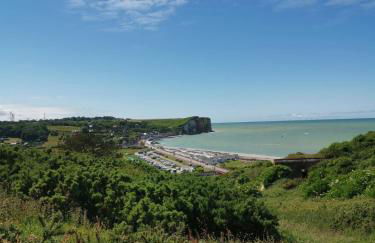 Beautiful beachfront apartment, 180d sea and cliff view - Foto 25