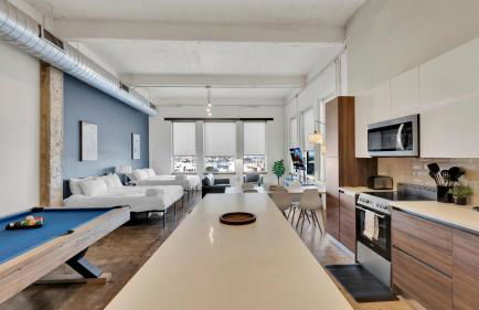 Downtown Loft Walk to Convention Center Sleeps 5 - Foto 16