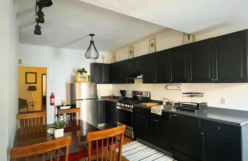 Ironbound 4 bdrm Industrial Suite! FREE parking - Photo 27