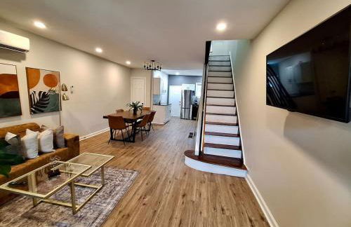 Bi-Level 3 BR plus Finished Basement that Sleeps 12 - Foto 4