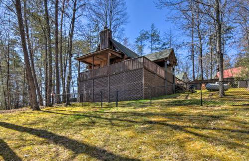 Helen Cabin with Deck and Hot Tub Less Than half Mi to Main St - Foto 30